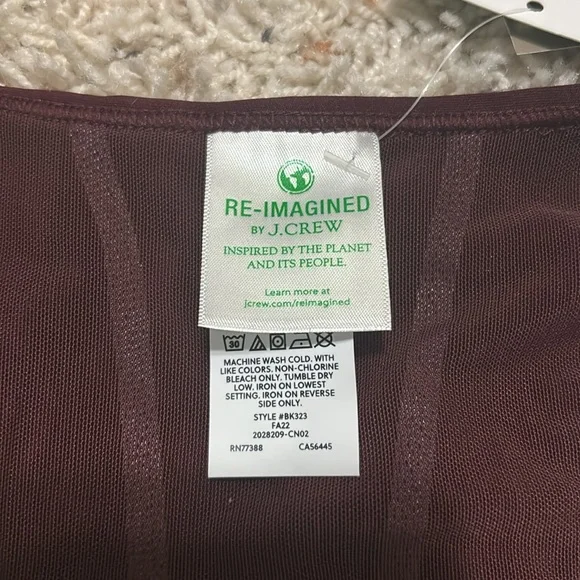 NWT-S-J.Crew SleekStretch zip-front sports bra - Picture 2 of 10